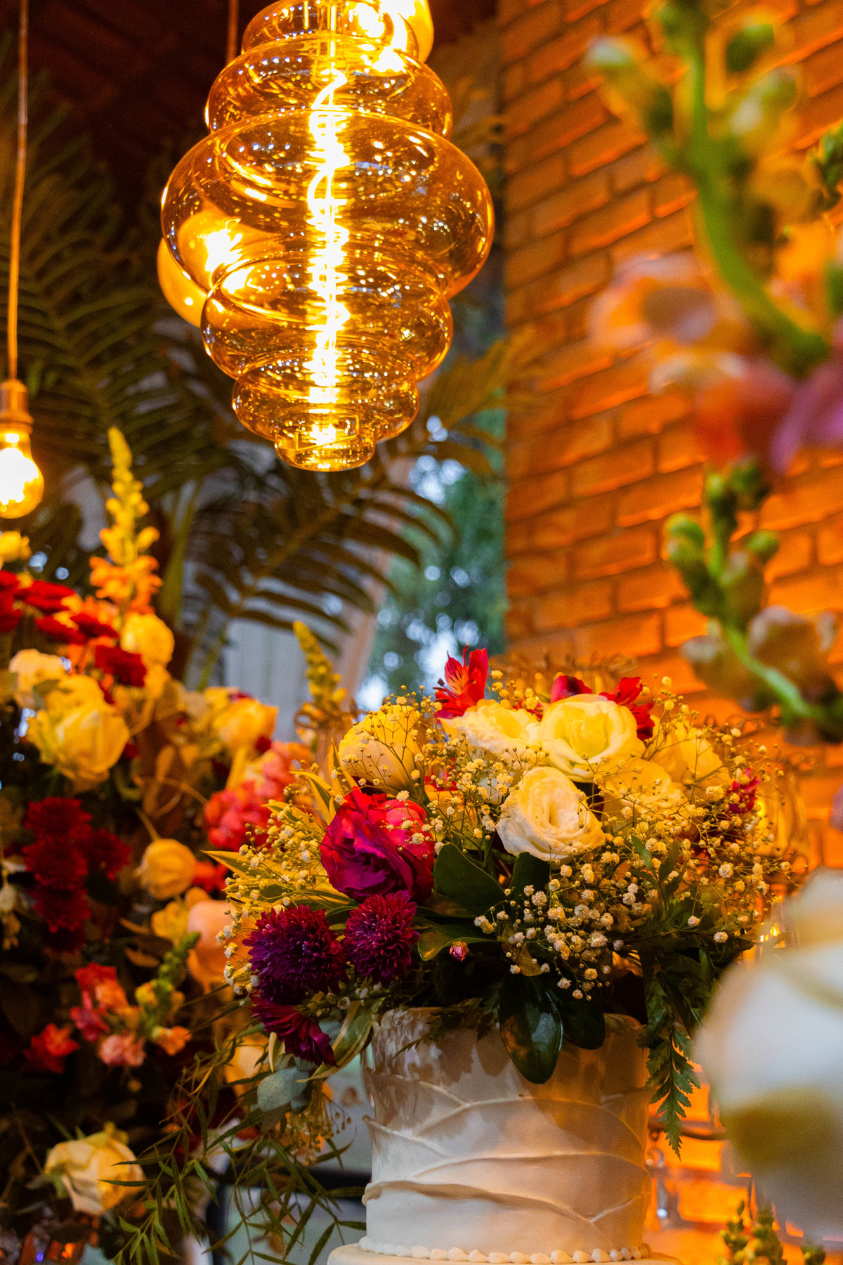 fotos de casamento no campo casal de noivos ana flavia e gustavo espaco luz do campo eventos nova odessa sp making of da noiva beauty longe paula espelho fotografia pelo fotografo denis silveira