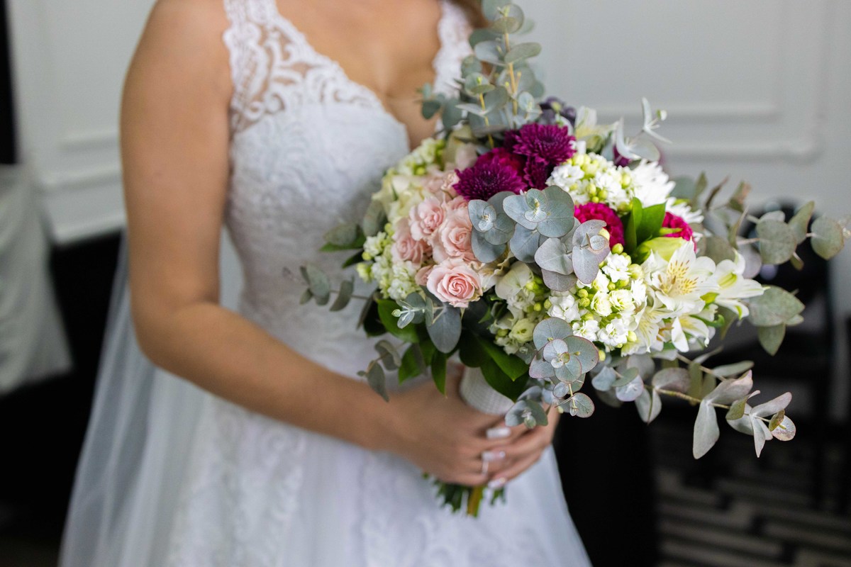 fotos de casamento no campo casal de noivos ana flavia e gustavo espaco luz do campo eventos nova odessa sp making of da noiva beauty longe paula espelho fotografia pelo fotografo denis silveira