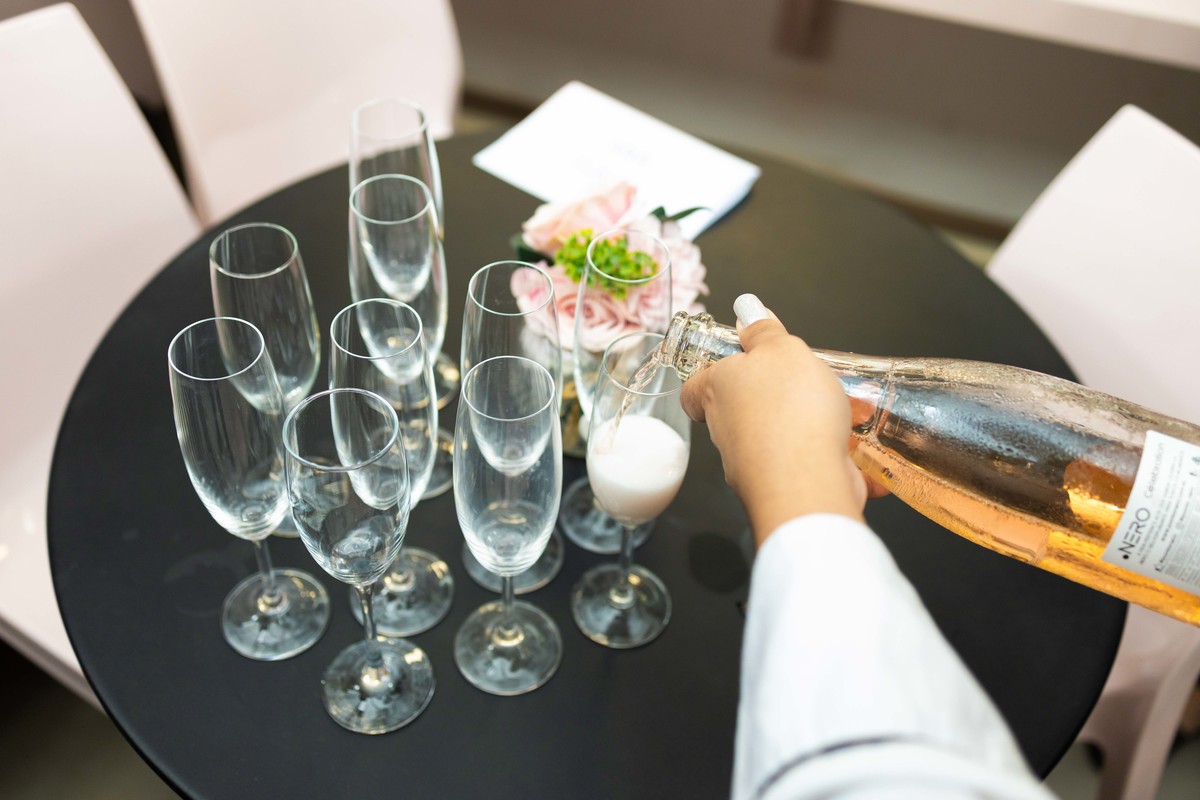 fotos de casamento no campo casal de noivos ana flavia e gustavo espaco luz do campo eventos nova odessa sp making of da noiva beauty longe paula espelho fotografia pelo fotografo denis silveira