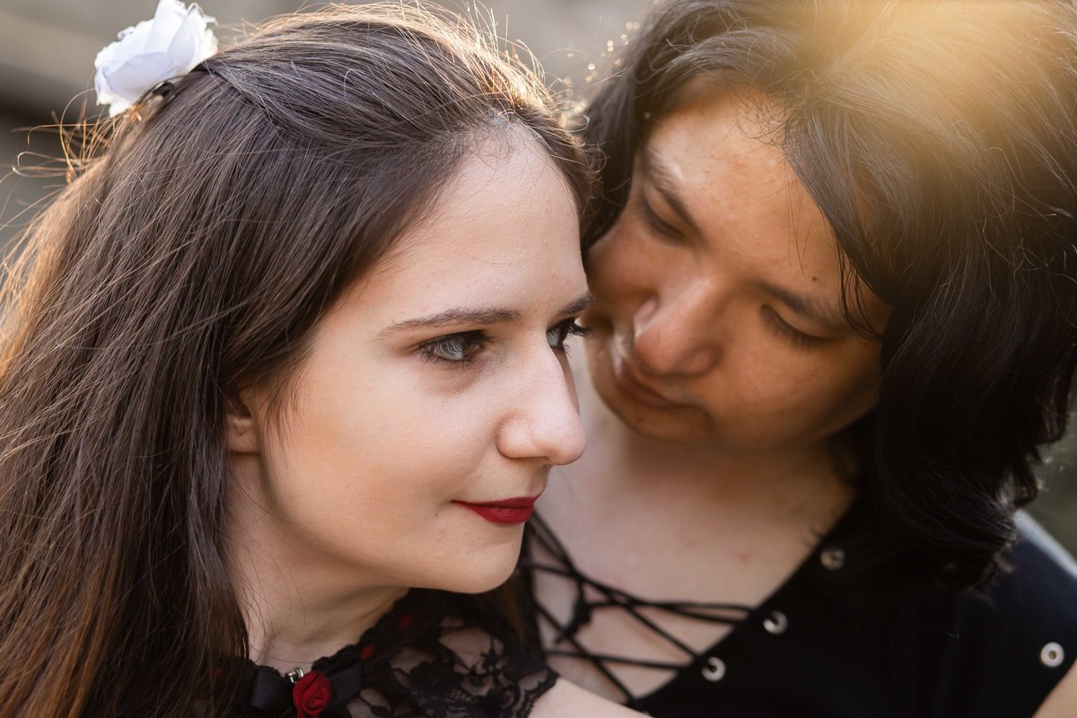 fotos estilo rock and roll de ensaio de casal pré wedding vanessa e vitor em Castelo dos Vinhais medieval em Vinhedo São Paulo fotografia pelo fotografo Denis Silveira Fotografia fotografia pre casamento