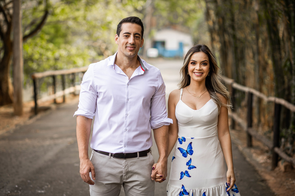 ensaio de casal de noivos isabel e renan pre wedding em parque ecologico em campinas/sp fotografia pelo fotografo denis silveira