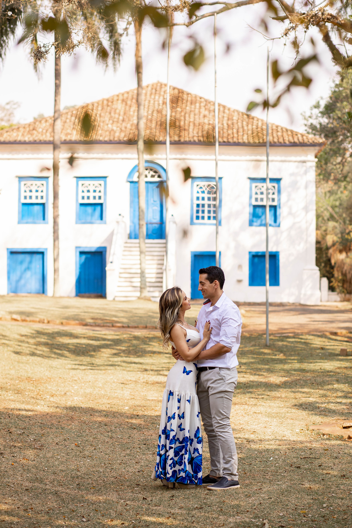 ensaio de casal de noivos isabel e renan pre wedding em parque ecologico em campinas/sp fotografia pelo fotografo denis silveira