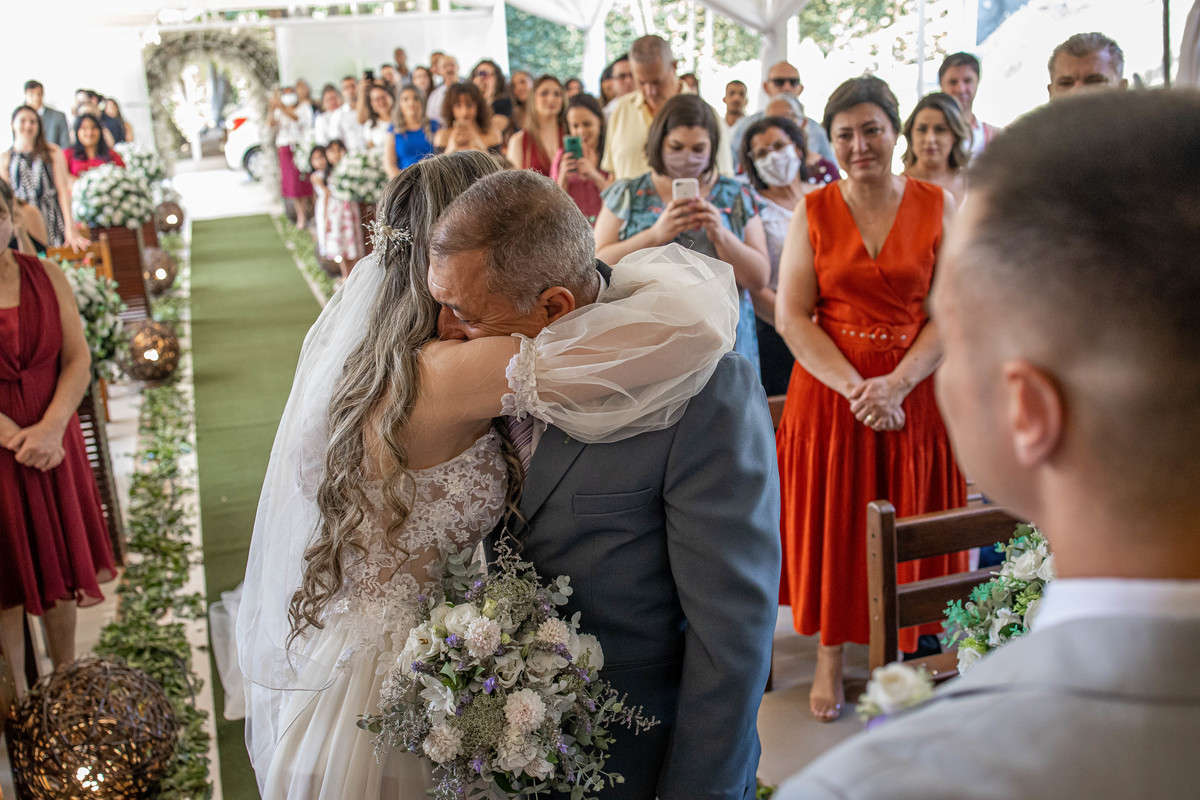 fotografia casamento casal noivos ruchelly e andre em mairipora sp no espaco alpes serrano fotos pelo fotografo denis silveira