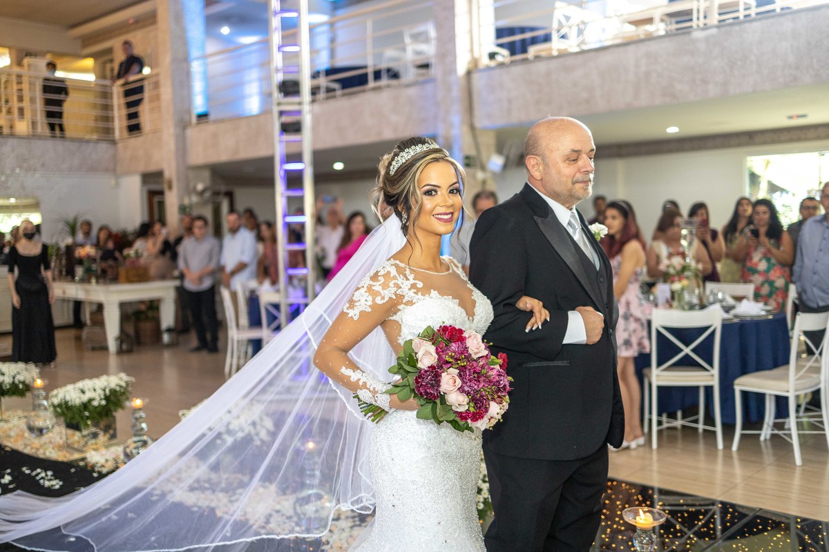 fotos casamento campinas sp casal noivos isabel e renan making o da noiva salao beleza paula espelho making of do noivo barbearia cambui cerimonia e festa espaco pot porri sousas fotografia pelo fotografo denis silveira especializado casamentos