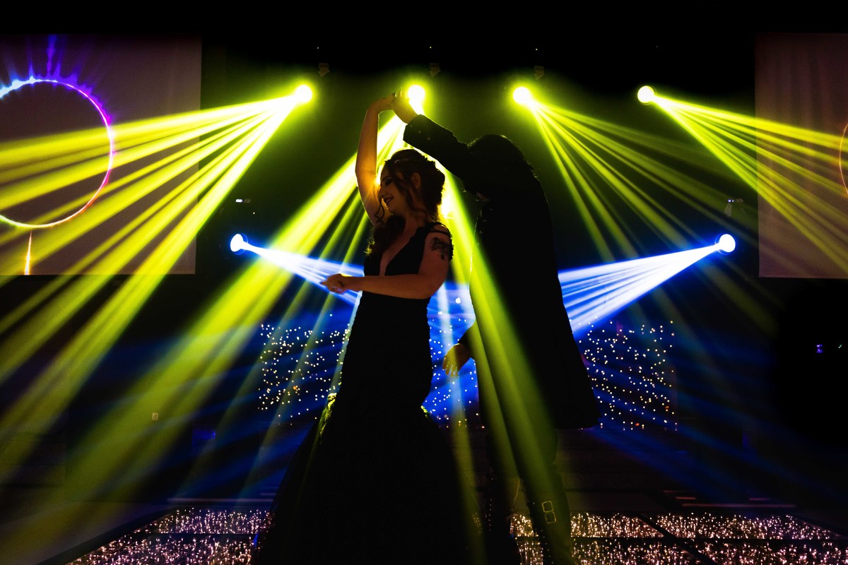 fotos casamento celta casal noivos estilo rock n rooll vanessa e vitor em castelo dos vinhais em vinhedo sp fotografo denis silveira fotografia wedding photographer