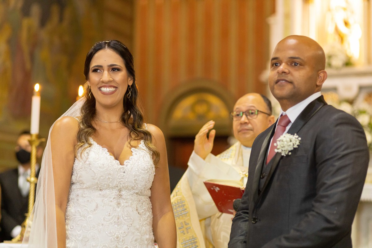 fotografia casamento em igreja catolica nossa senhra da penha em sao paulo sp festa e recepção espaco mansao isadora cortez ritmo samba fotografo denis silveira wedding photography