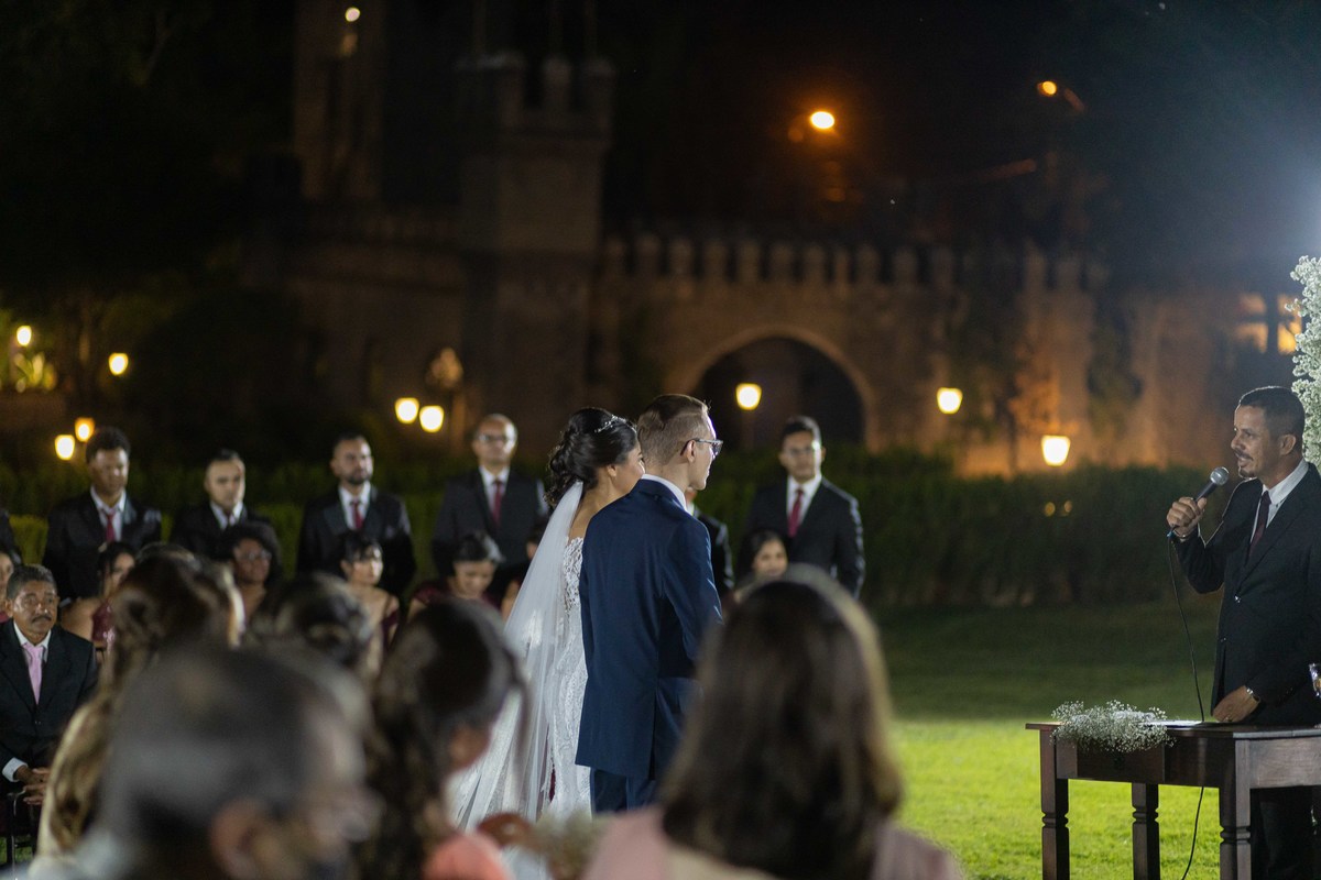 fotos casamento cerimonia cristã casal noivos clesia e luiz espaco medieval castelo dos vinhais vinhedo sp fotografo denis silveira fotografia