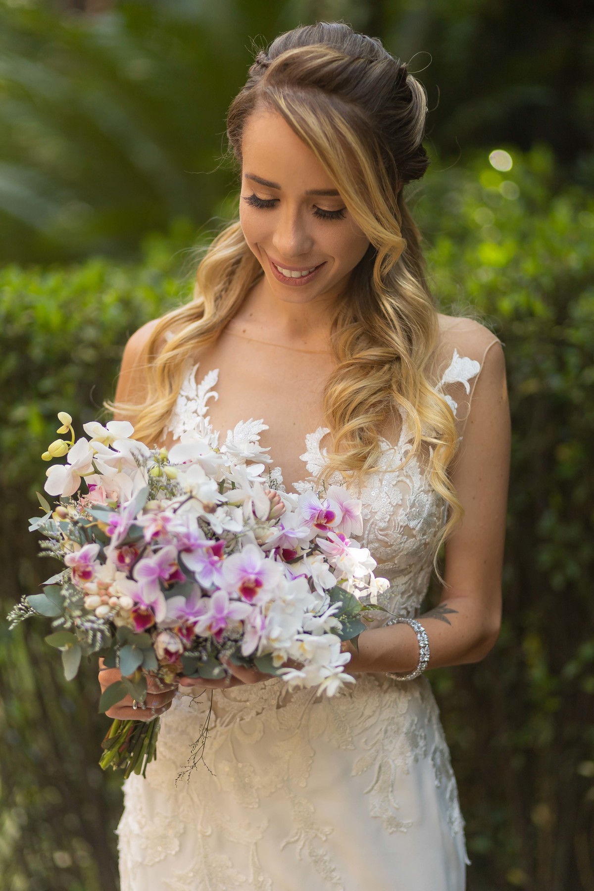 fotos casamento realizado em sao paulo sp cerimonia na casa traffô do casal de noivos thais e julio fotografo especializado em casamentos denis silveira wedding photographer