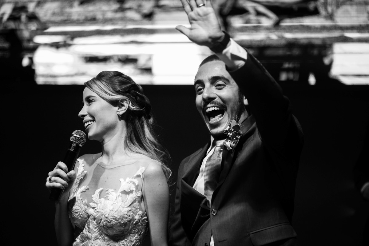 fotos casamento realizado em sao paulo sp cerimonia na casa traffô do casal de noivos thais e julio fotografo especializado em casamentos denis silveira wedding photographer