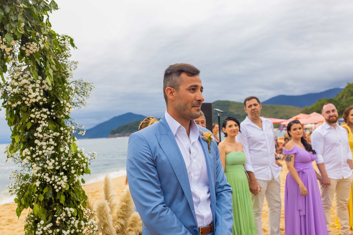 Beach Wedding Photography fotos de casamento na praia em toque toque pequeno litoral de sp casal de noivos Jessica e Thiago matrimonio pé na areia recepcao Barracuda Beach Bar de frente ao mar fotografo Denis Silveira Fotografia