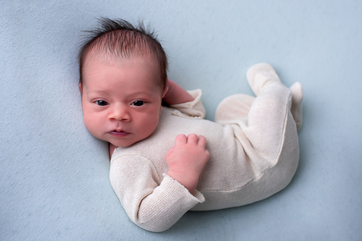 Ensaio de Newborn Campinas olhos abertos