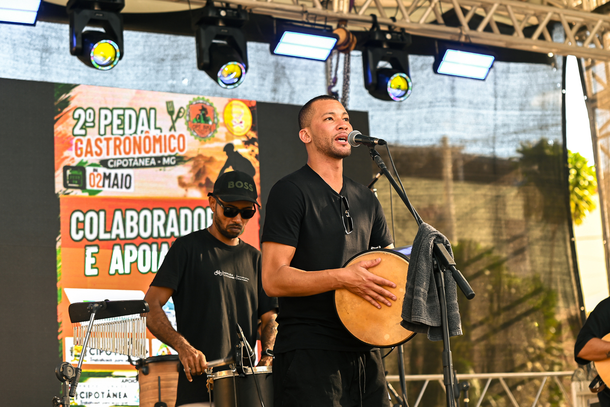 * Premiação do Pedal - Cipo Bike
* Show Banda V80
*Show com Túlio & Gustavo