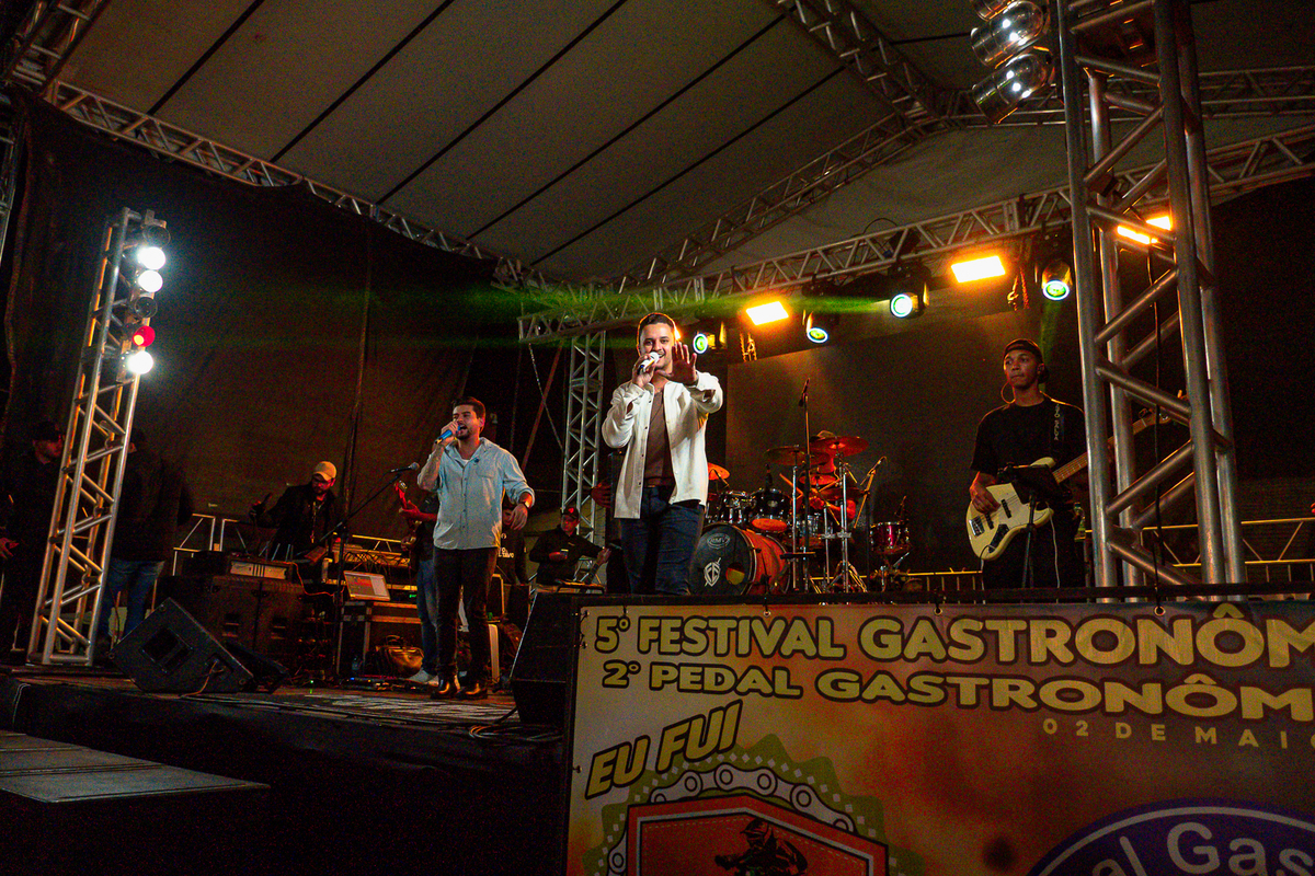 * Premiação do Pedal - Cipo Bike
* Show Banda V80
*Show com Túlio & Gustavo