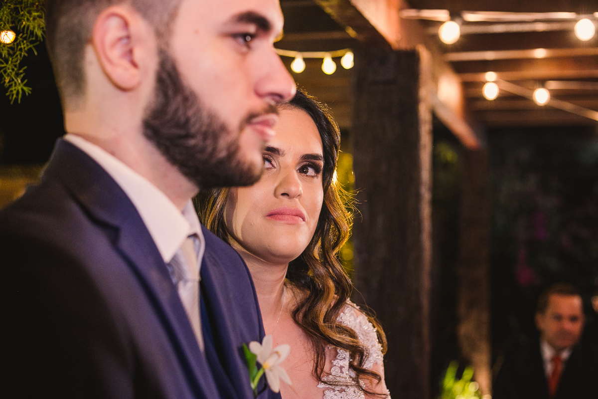 Noiva olhando pro noivo