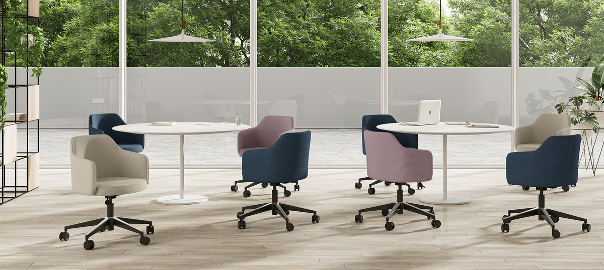 Ambiente corporativo, cadeira corporativa, poltrona corporativa, decoração empresarial, design de interiores, decoração corporativa, móveis corporativos, móveis colaborativos, poltronas, cadeiras corporativas, Interior Office, Campinas, Bauru, Jau, São Ca