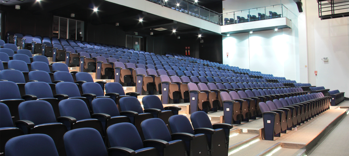 Auditório, Poltronas para teatro, auditório, cinema, igrejas, decoração corporativa, móveis corporativos, móveis colaborativos, poltronas, cadeiras corporativas, Interior Office, Campinas, Bauru, Jau, São Carlos, Ribeirão Preto, São Paulo, SP