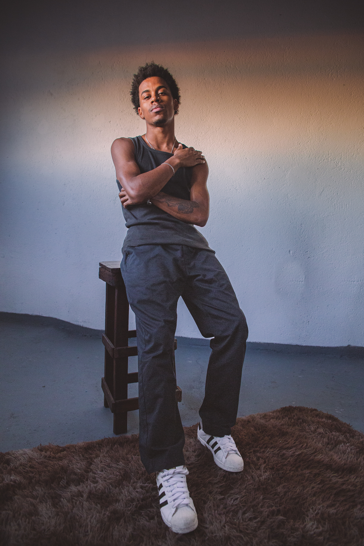 Ensaio Masculino em Belo Horizonte, em uma fotografia de homens pretos com poses estilosas para Instagram