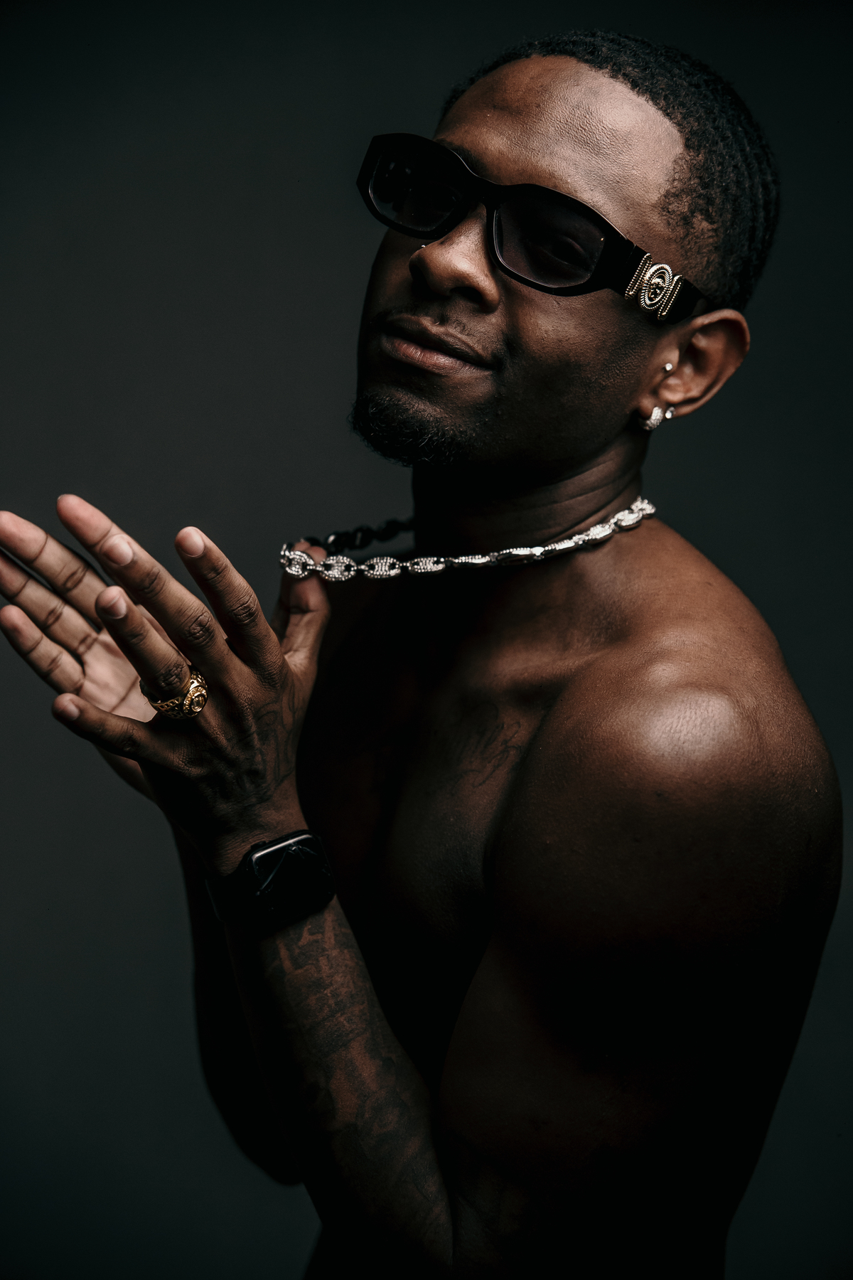 Ensaio Masculino em BH com ideias de poses masculinas 