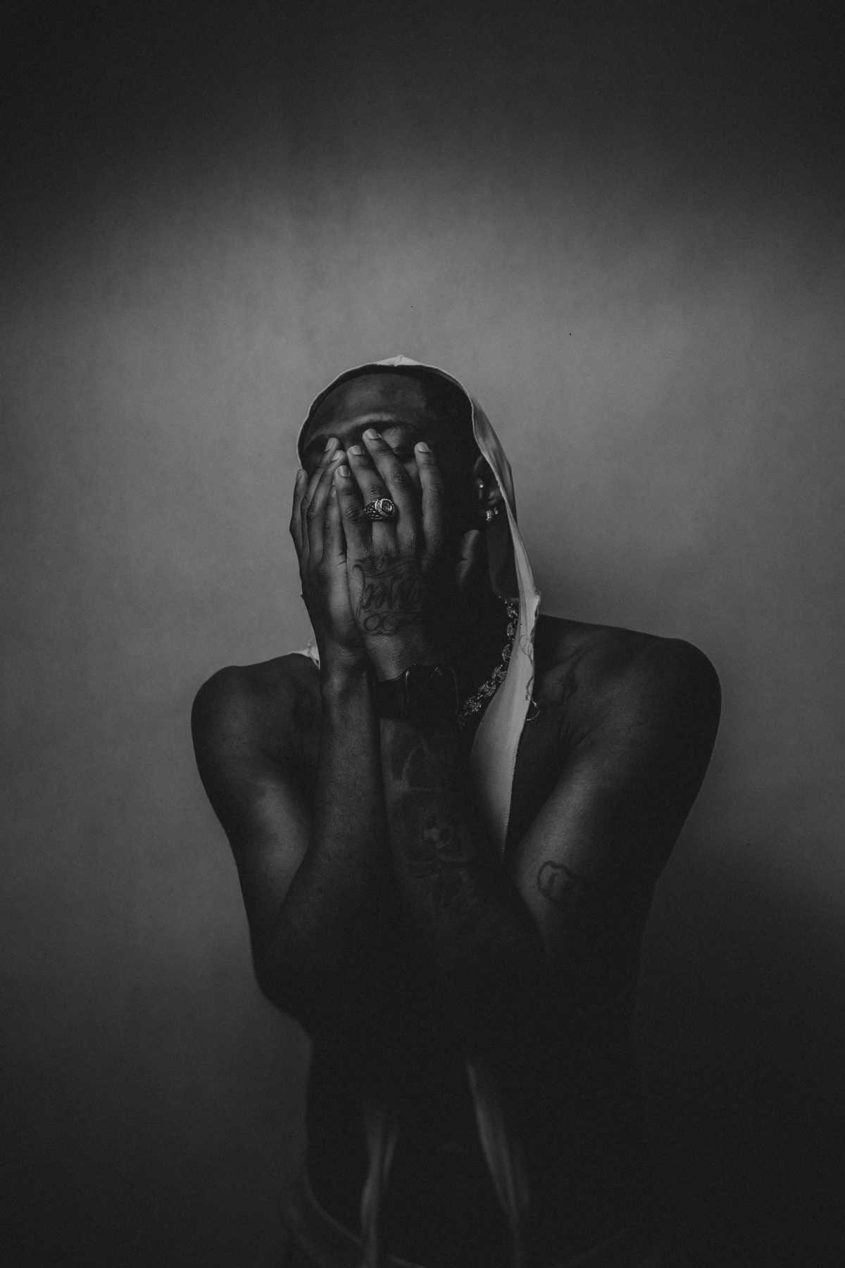 Ensaio Masculino em BH com ideias de poses masculinas 