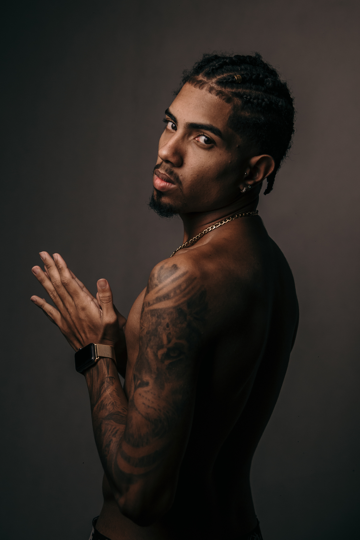 Ensaio Masculino em BH com ideias de poses masculinas 