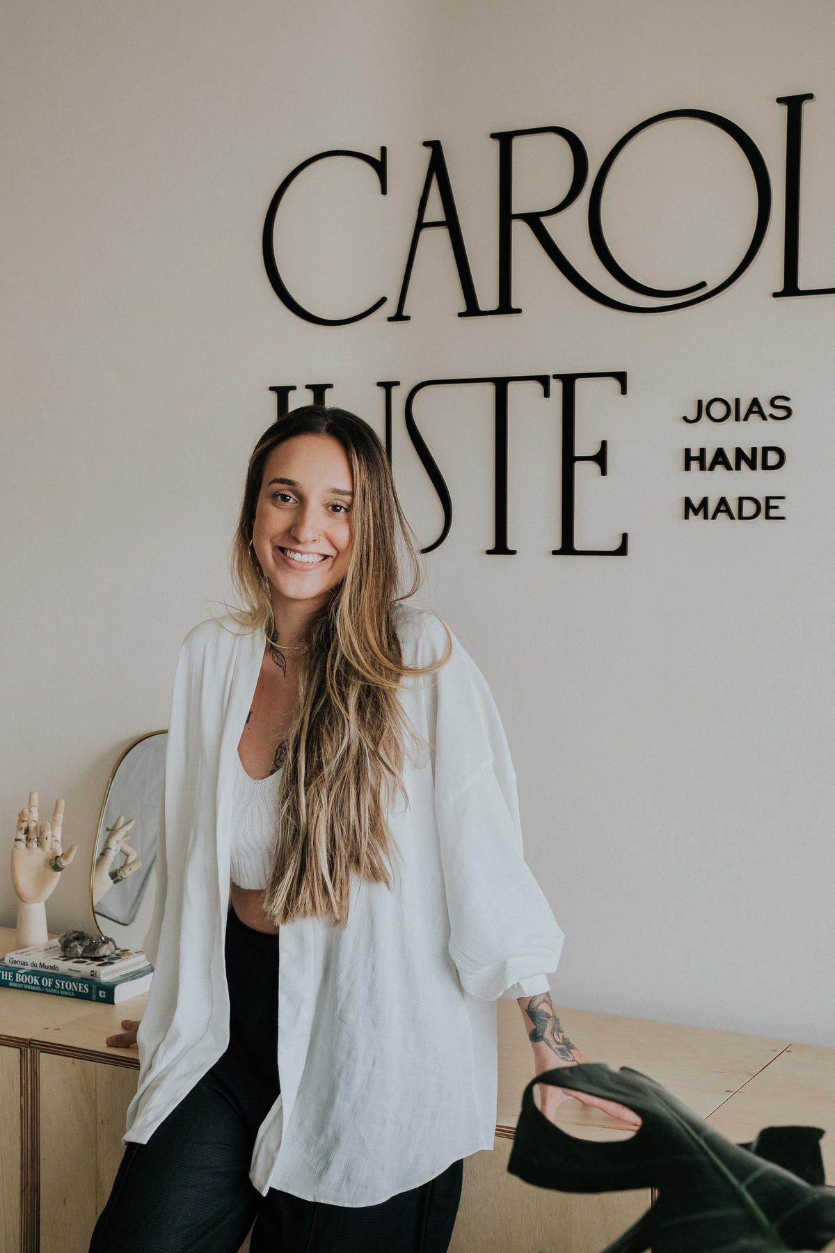 Fotografia profissional em Belo Horizonte de empresária da área de joalheria, Carol Juste