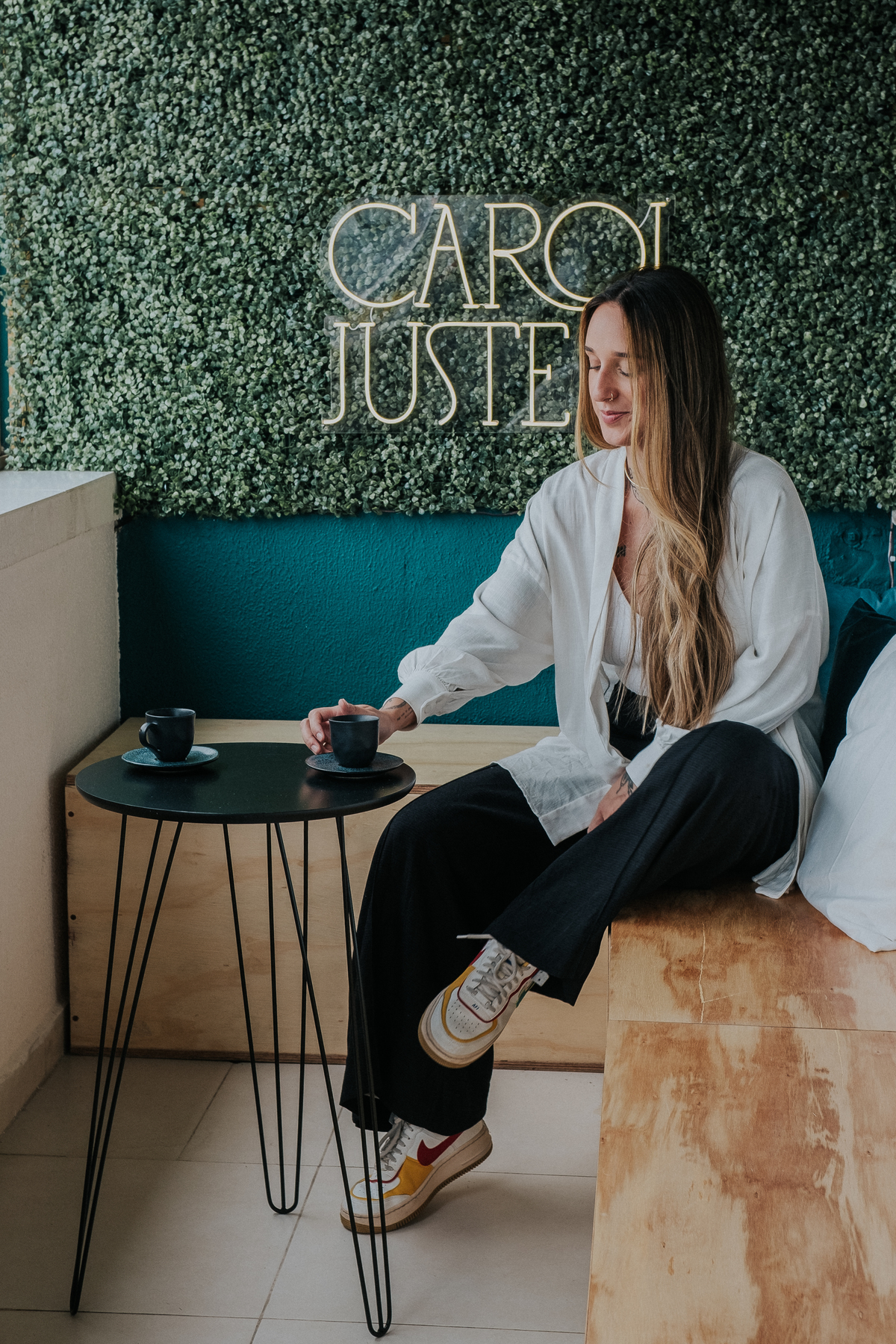 Fotografia profissional em Belo Horizonte de empresária da área de joalheria, Carol Juste