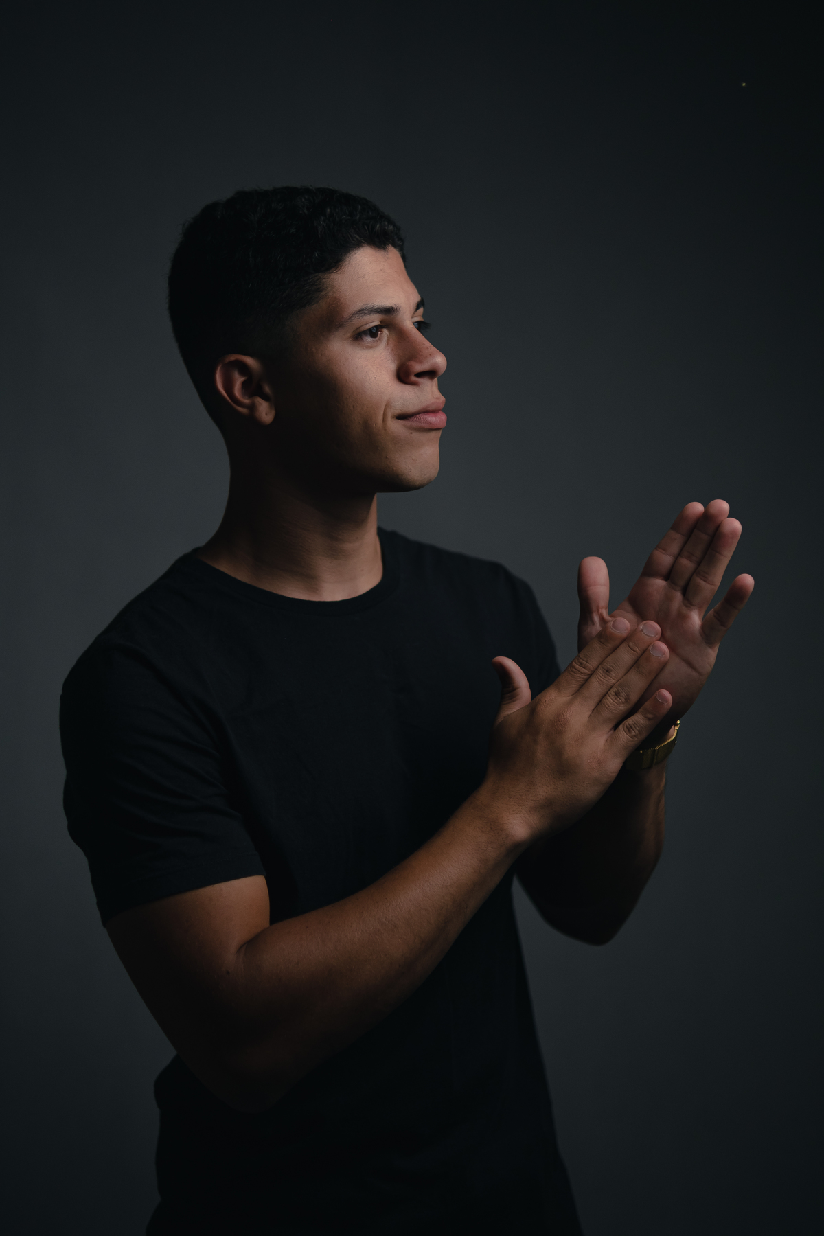 Ensaio corporativo em Belo Horizonte em estúdio no qual utilizamos uma produção de fotos personalizada para cada cliente