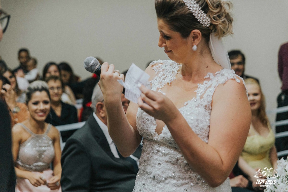 noiva perde a sequencia dos votos durante a cerimonia
