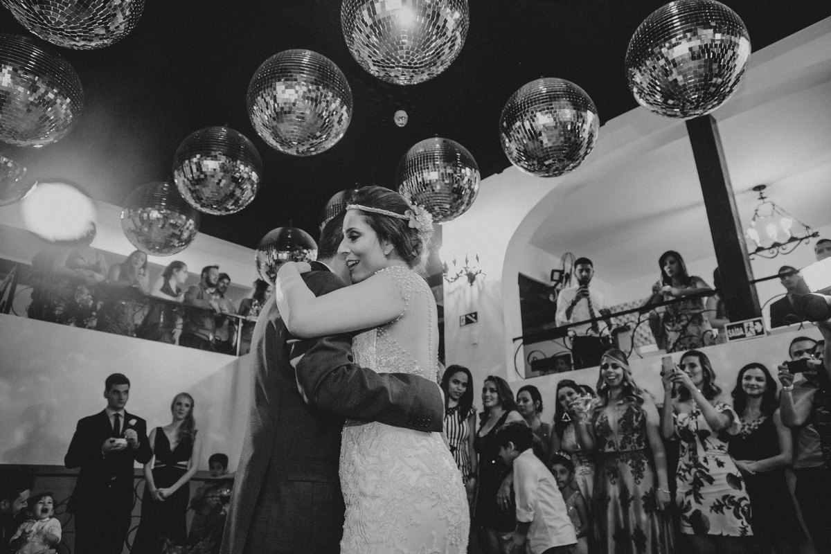 fotografia criativa da valsa dos noivos