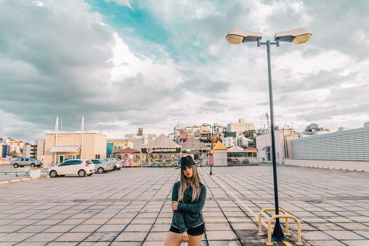 ensaio feminino estilo steet feito por um fotografo em betim