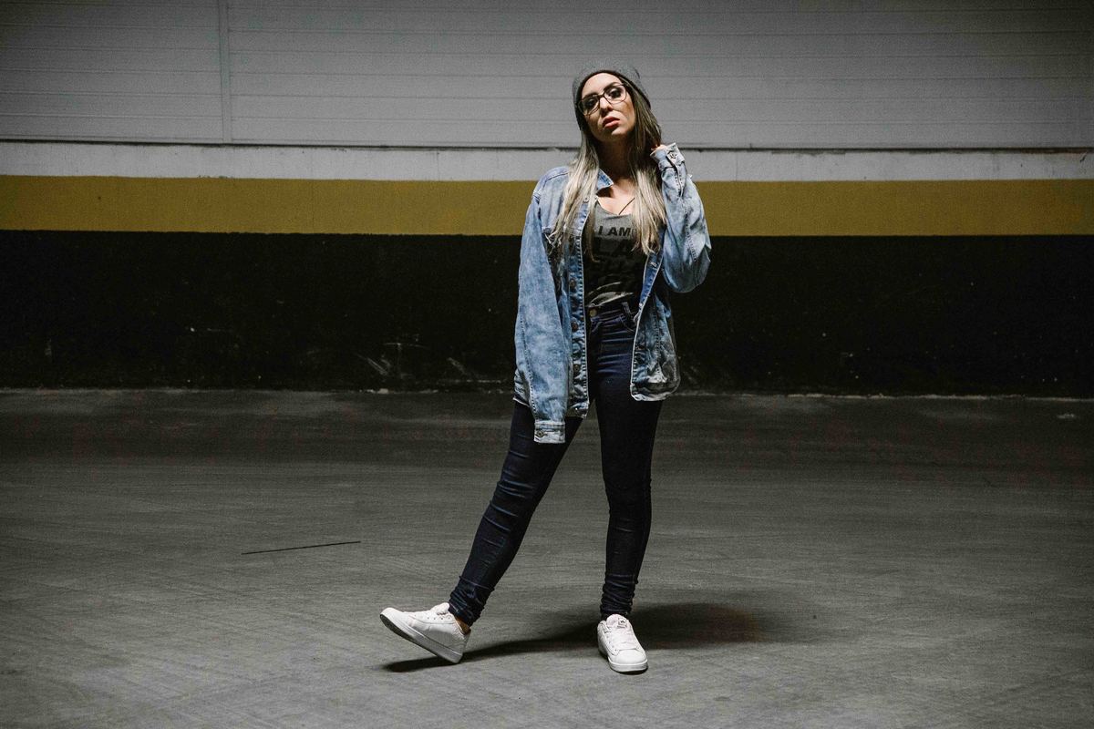 fotografo em betim no qual está realizando um ensaio feminino no centro de betim