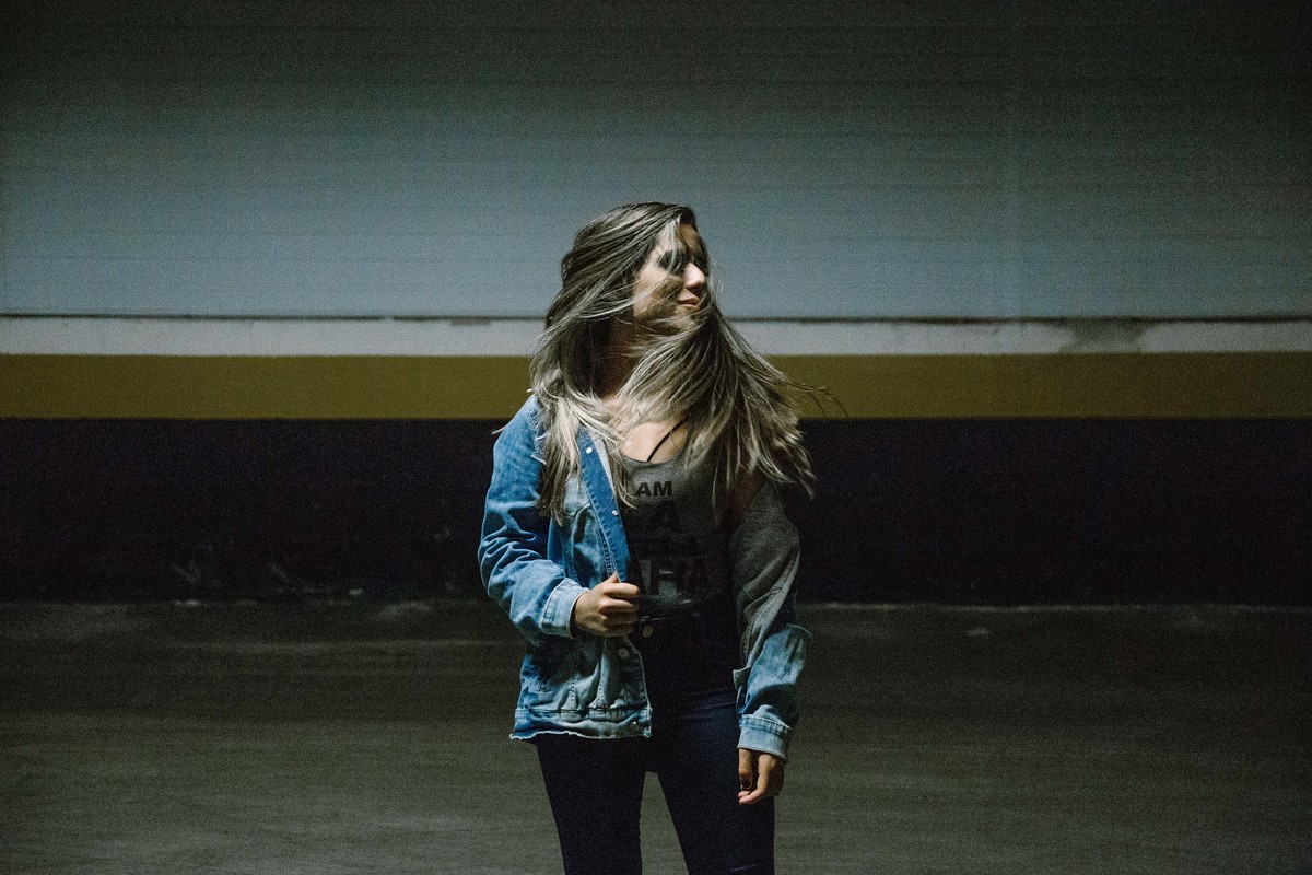 ensaio street feito em betim com poses criativas para retratos