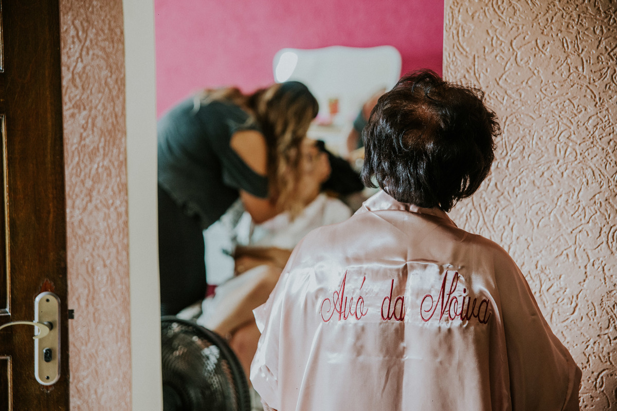 fotos incríveis de making of da noiva com os familiares