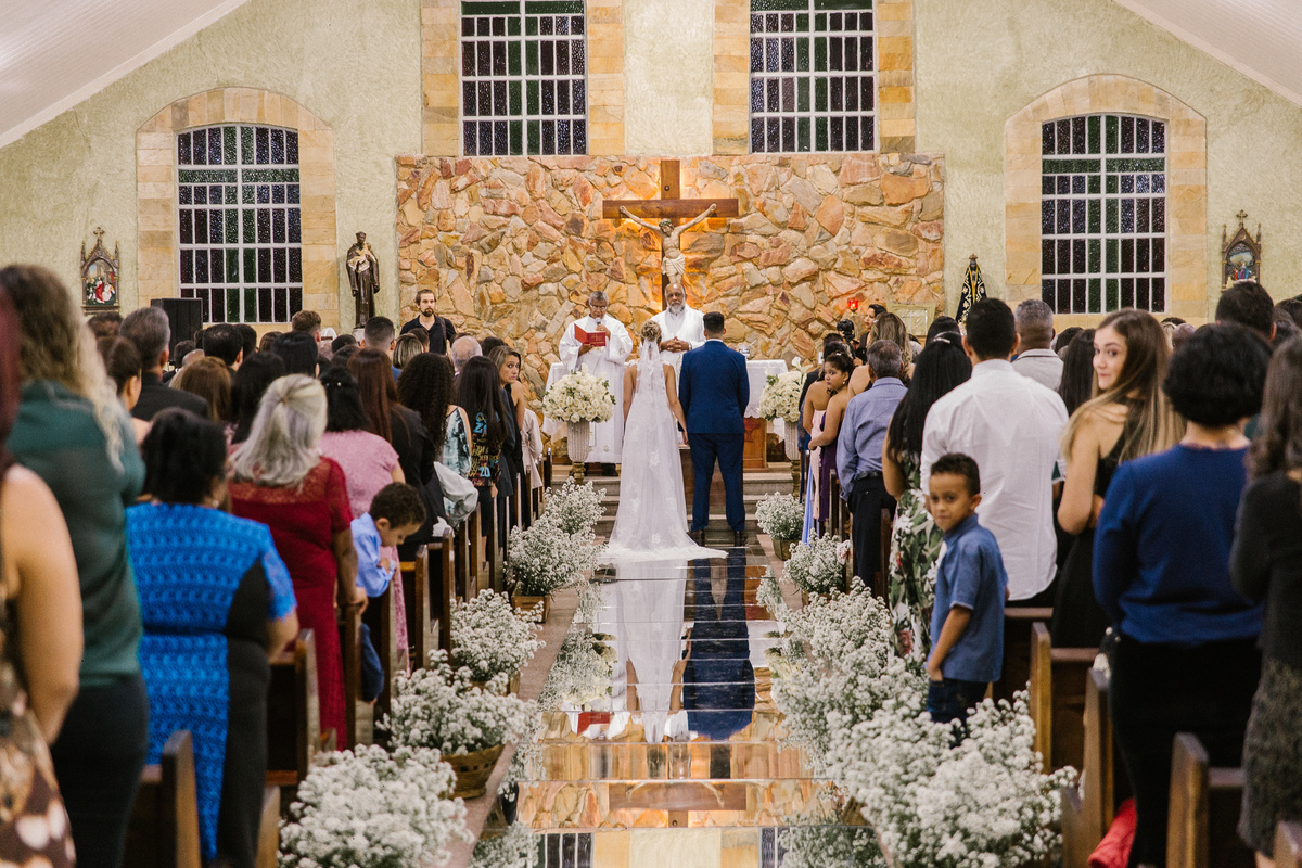 fotografia de asamento na igreja são benedito em santa luzia minas gerais