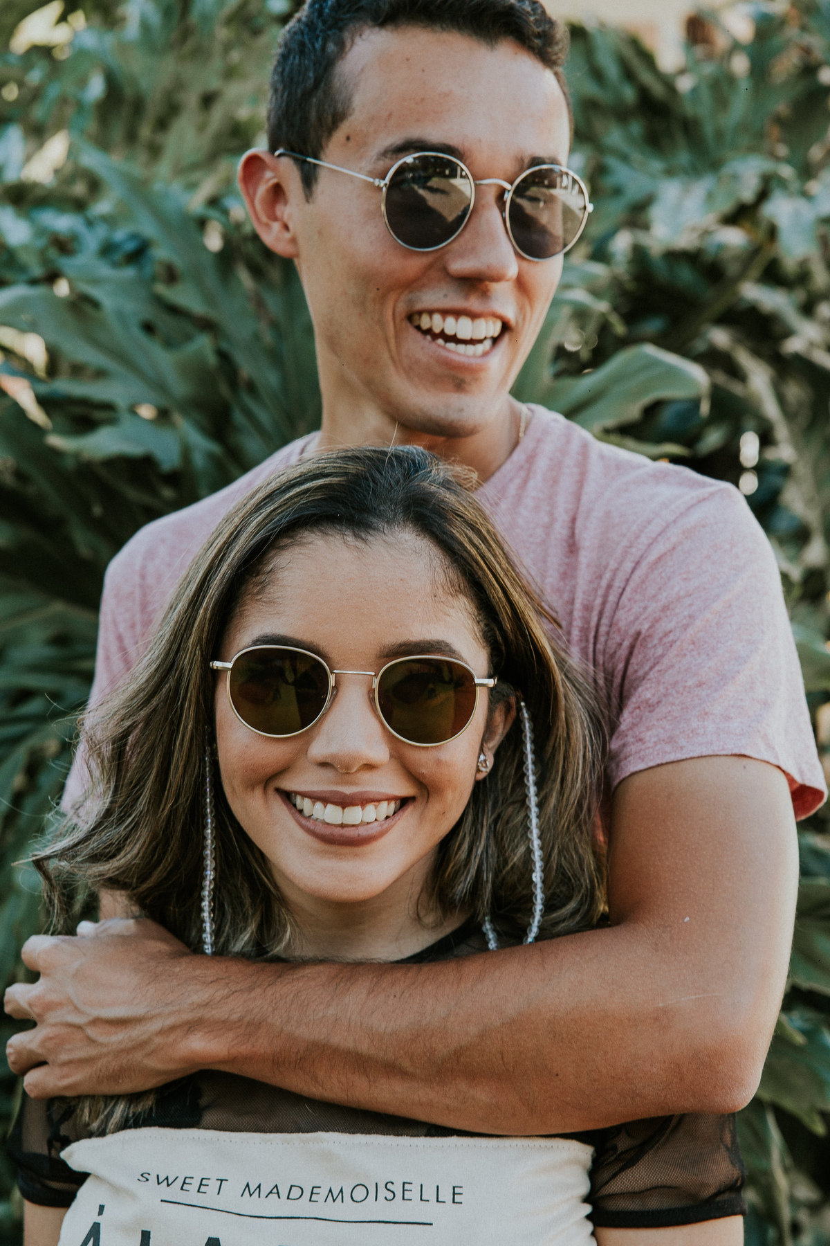 Inspiração de fotos de casal em betim no qual o casal está sorrindo e contente