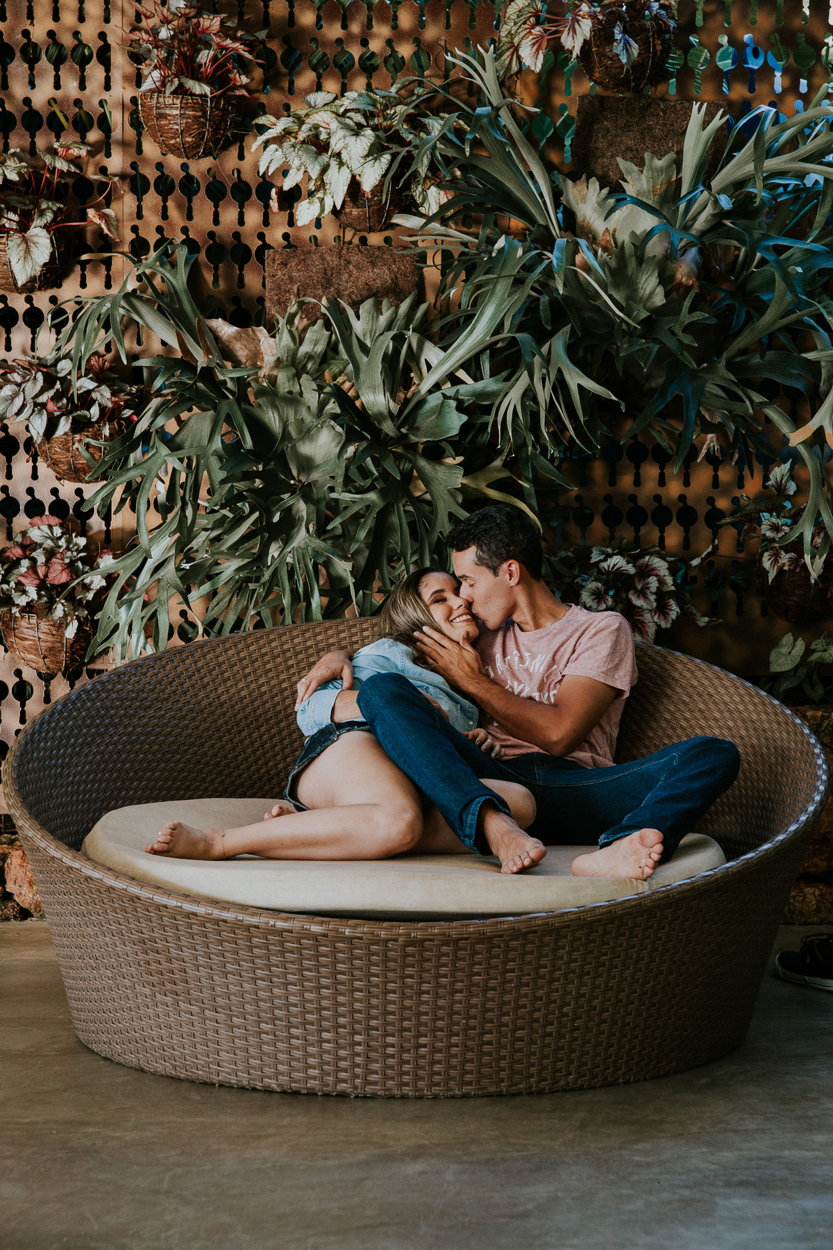 Foto romantica de casal feita em betim por um fotografo de casamento