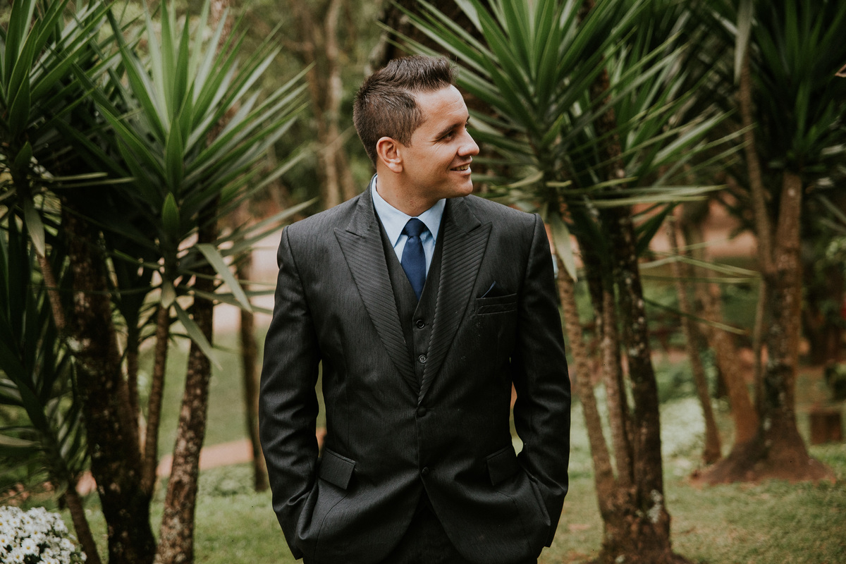 fotografia de pós casamento rustico feito na fazenda arraial velho em sabará