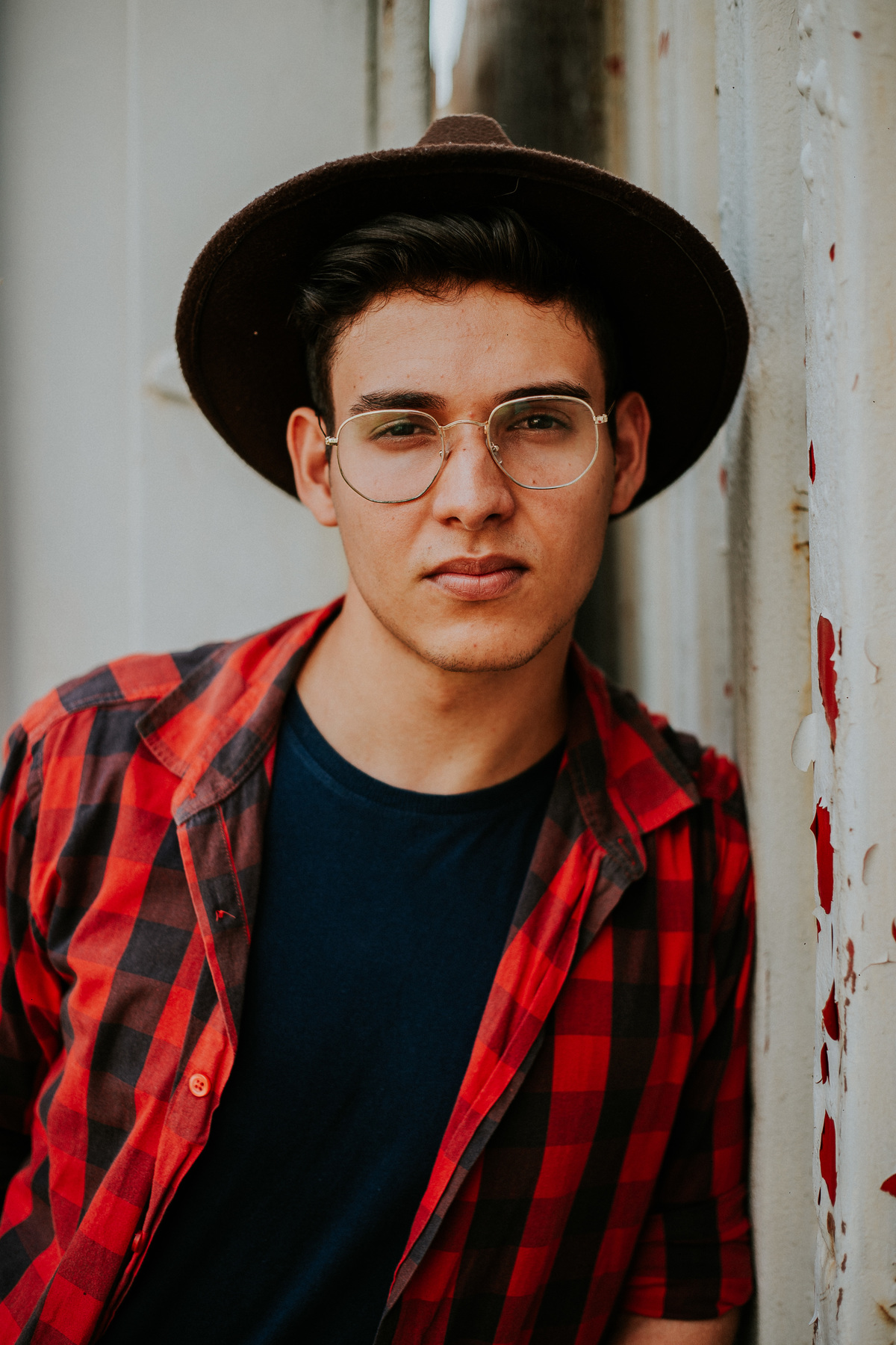 Ensaio masculino em Betim em um lugar abandonado.