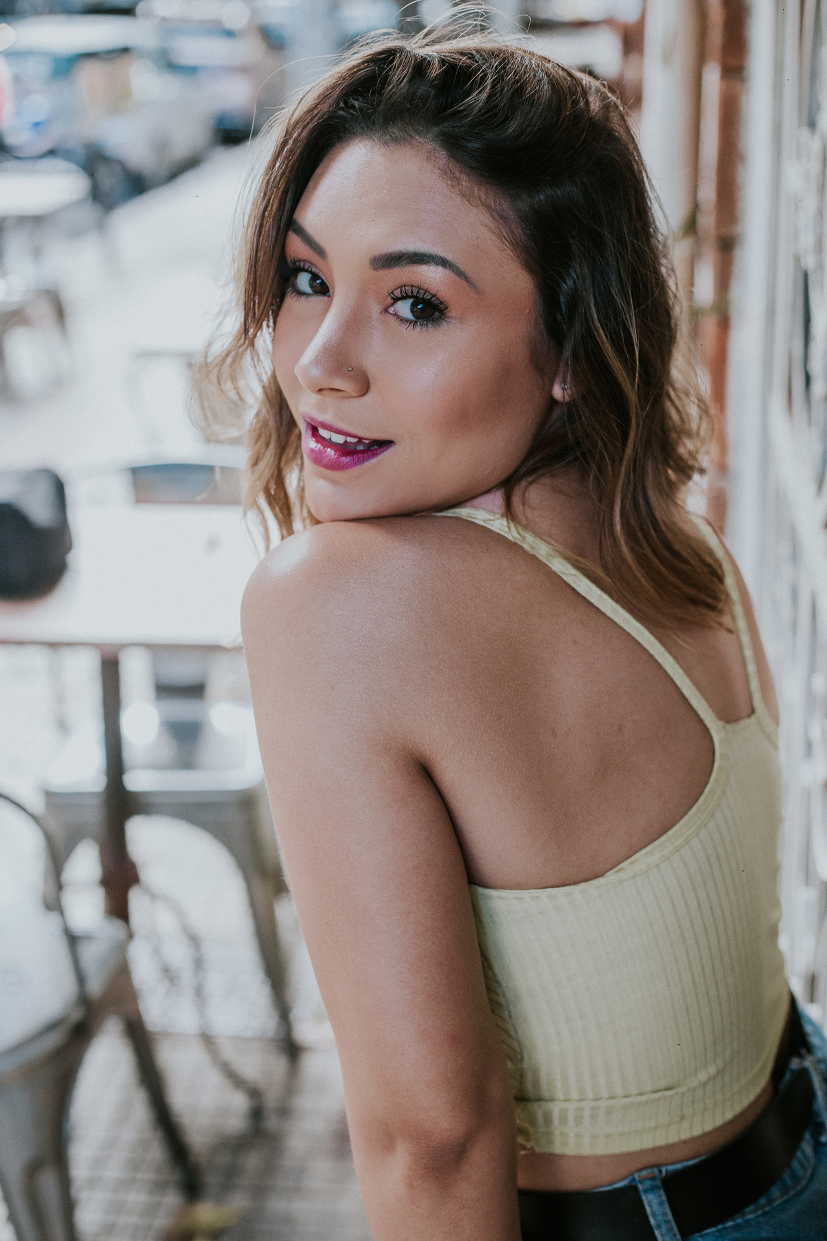 ensaio feminino urbano no estilo life style feito na savassi em belo horizonte 