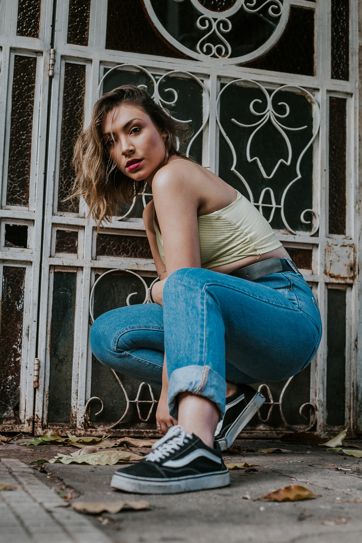 ensaio feminino urbano no estilo life style feito na savassi em belo horizonte 