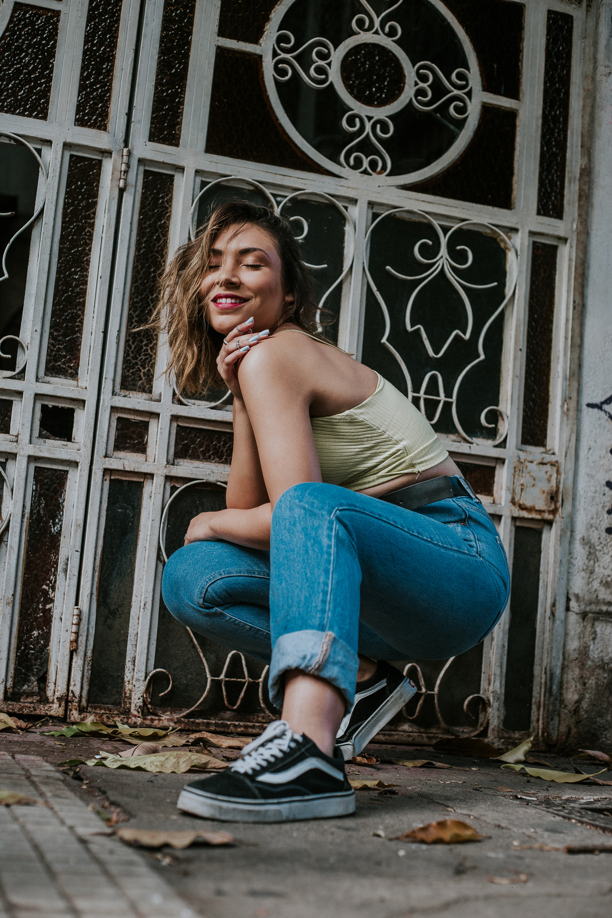 ensaio feminino urbano no estilo life style feito na savassi em belo horizonte 