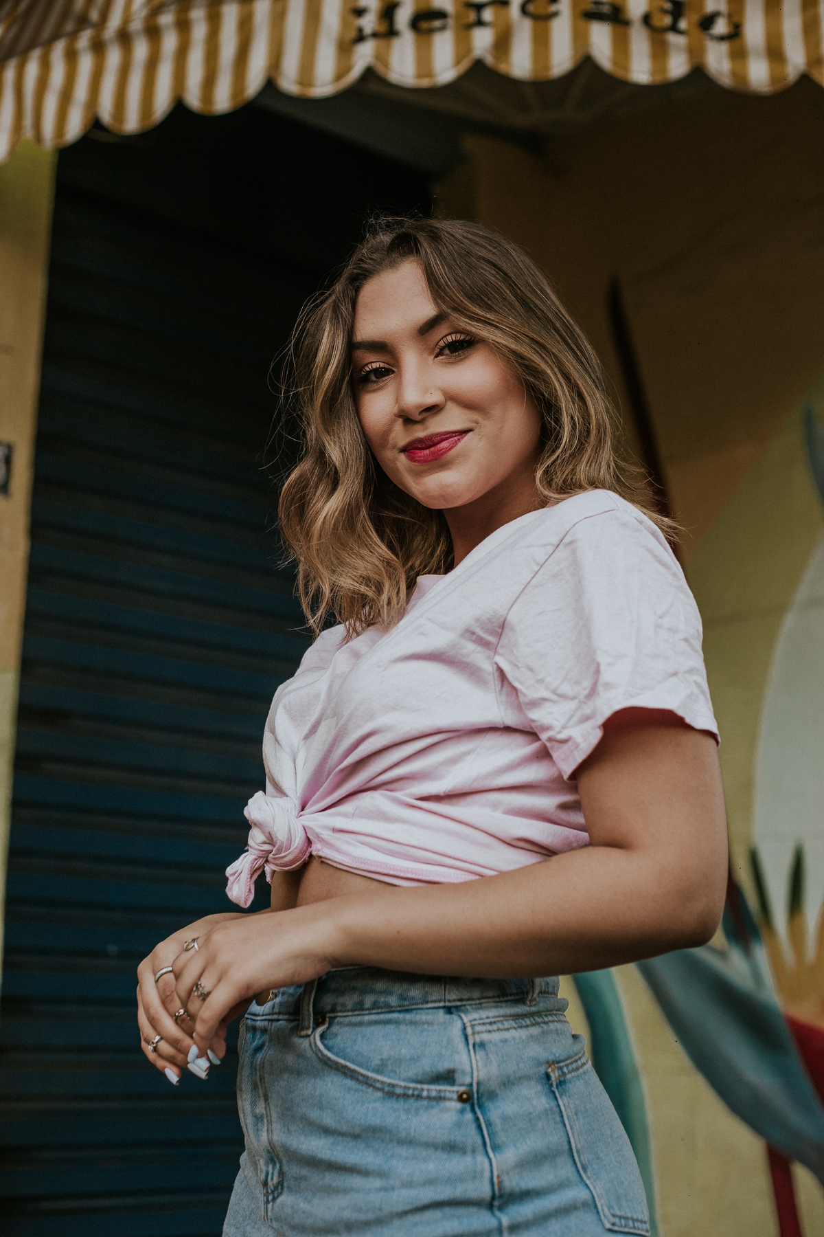 ensaio feminino urbano no estilo life style feito na savassi em belo horizonte 