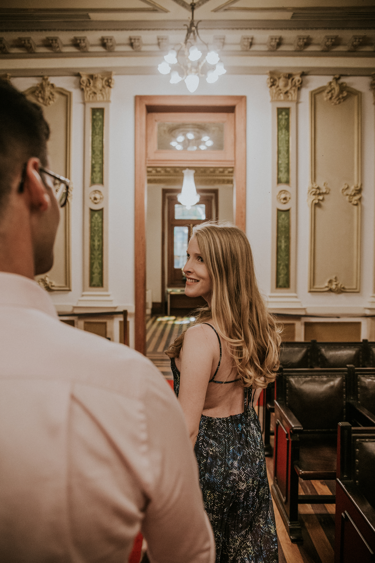 Destination pre wedding para o Rio de Janeiro, ensaio de casal feito no museu do rio de janeiro