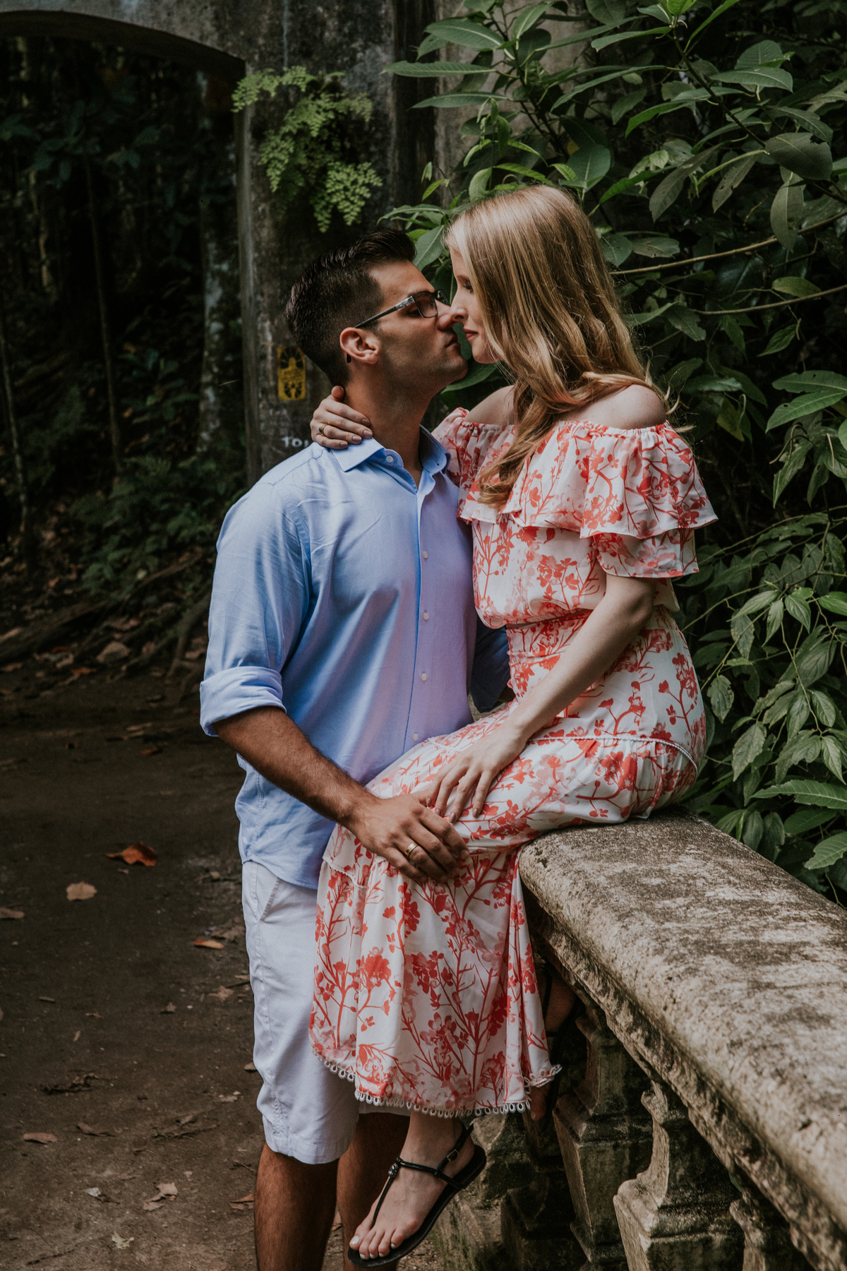 Destination pre wedding para o Rio de Janeiro, inspiração de fotografia de casal no parque lage rio de janeiro.