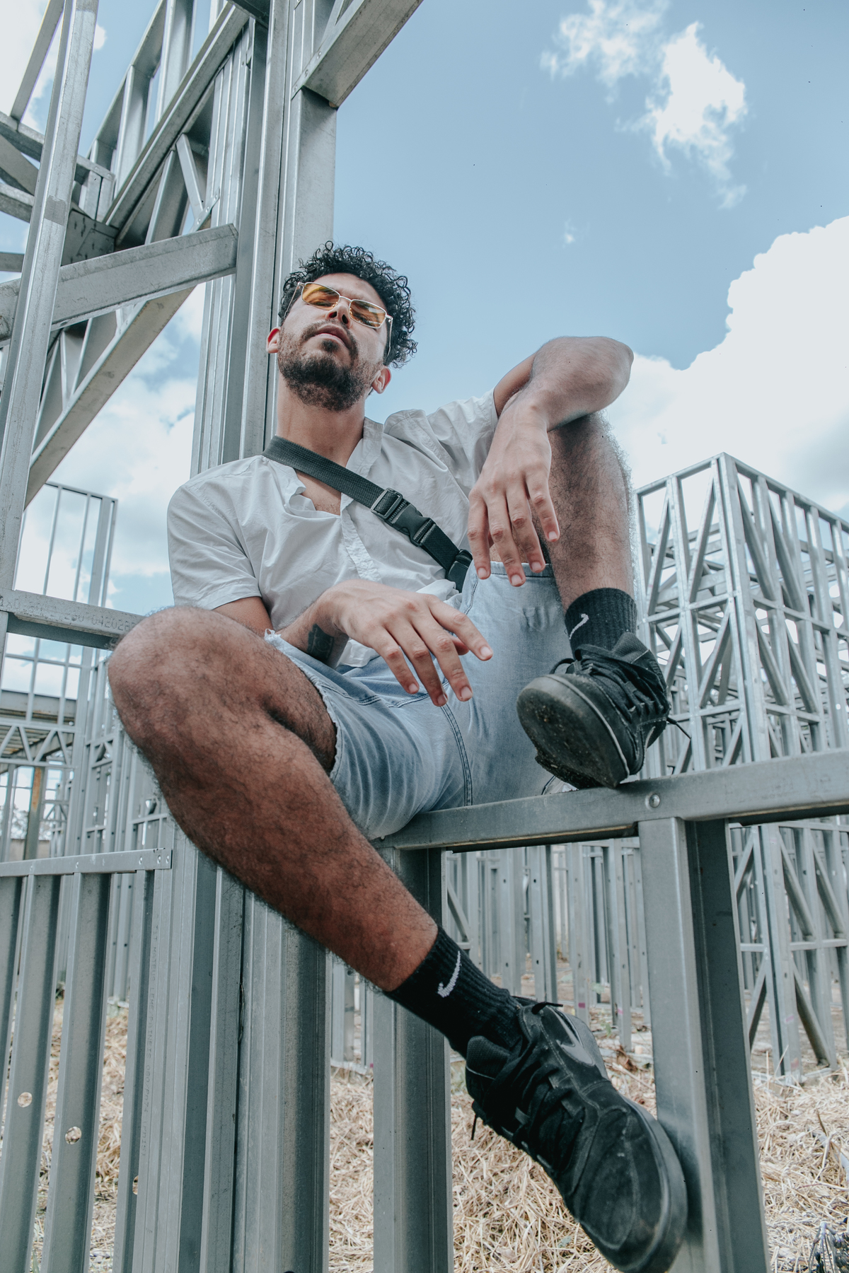 inspiração de ensaio fotografico masculino  e poses em minas gerais. 