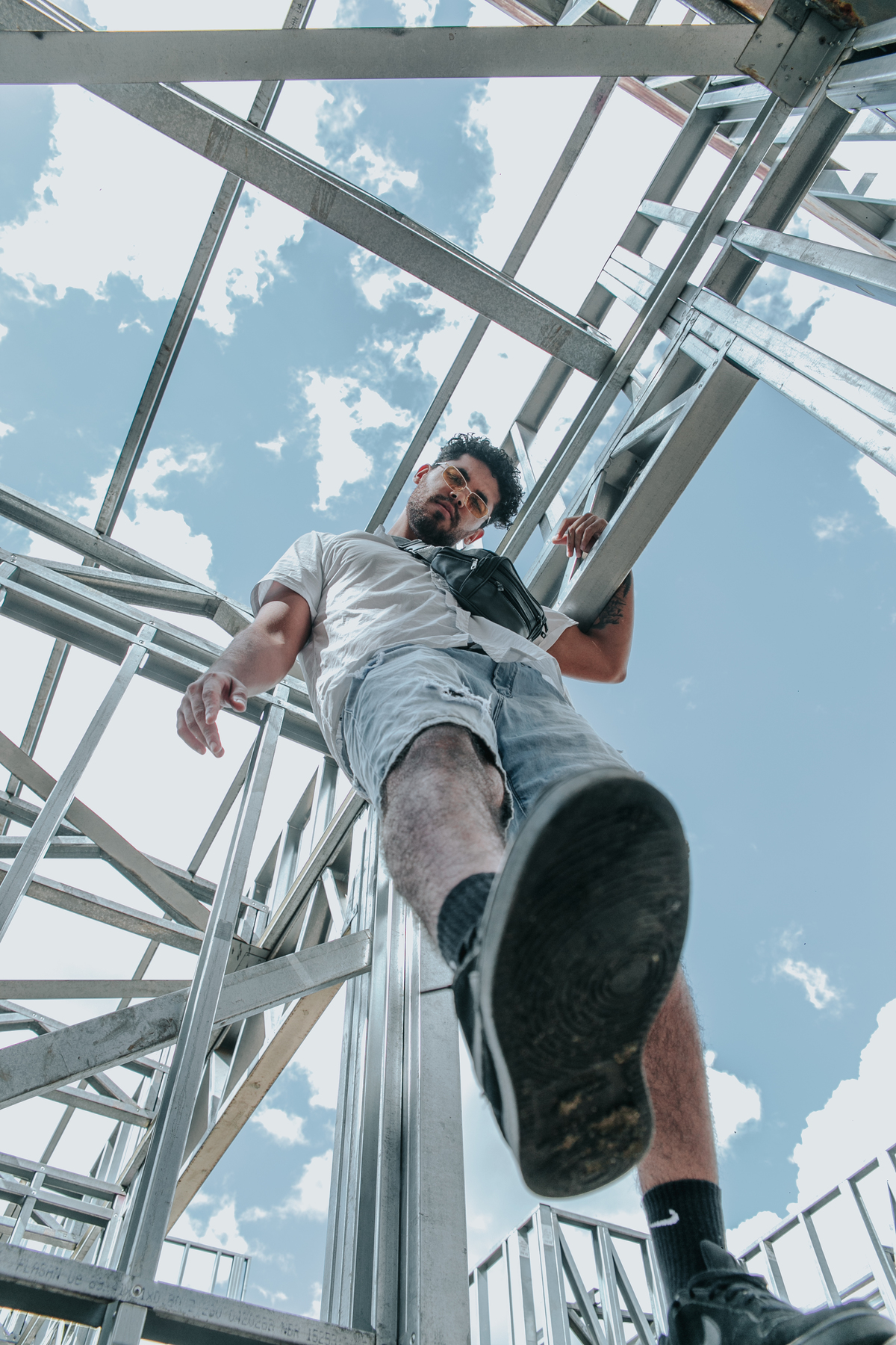 inspiração de ensaio fotografico masculino  e poses em minas gerais. 