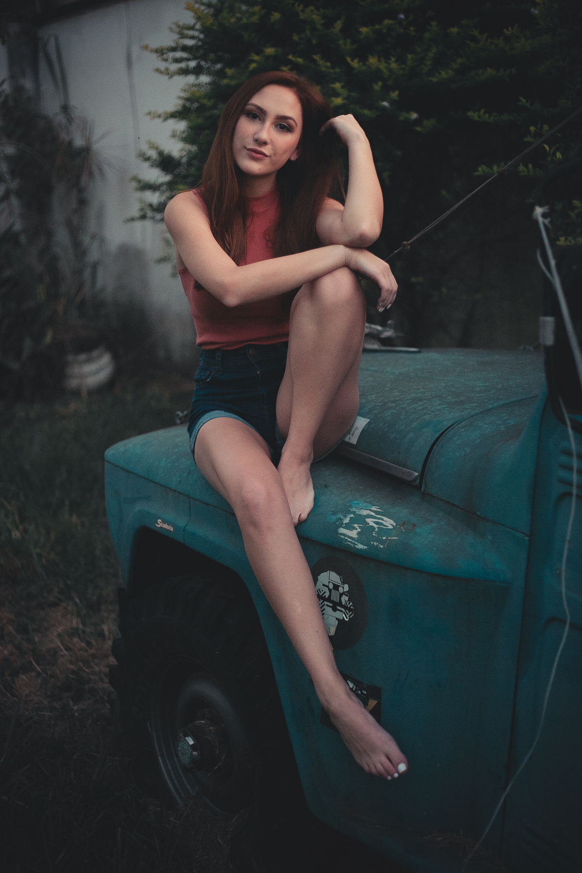 Ensaio feminino casual em casa no qual usamos inspiração de diversas poses e vários looks para ensaio fotografico indoor.