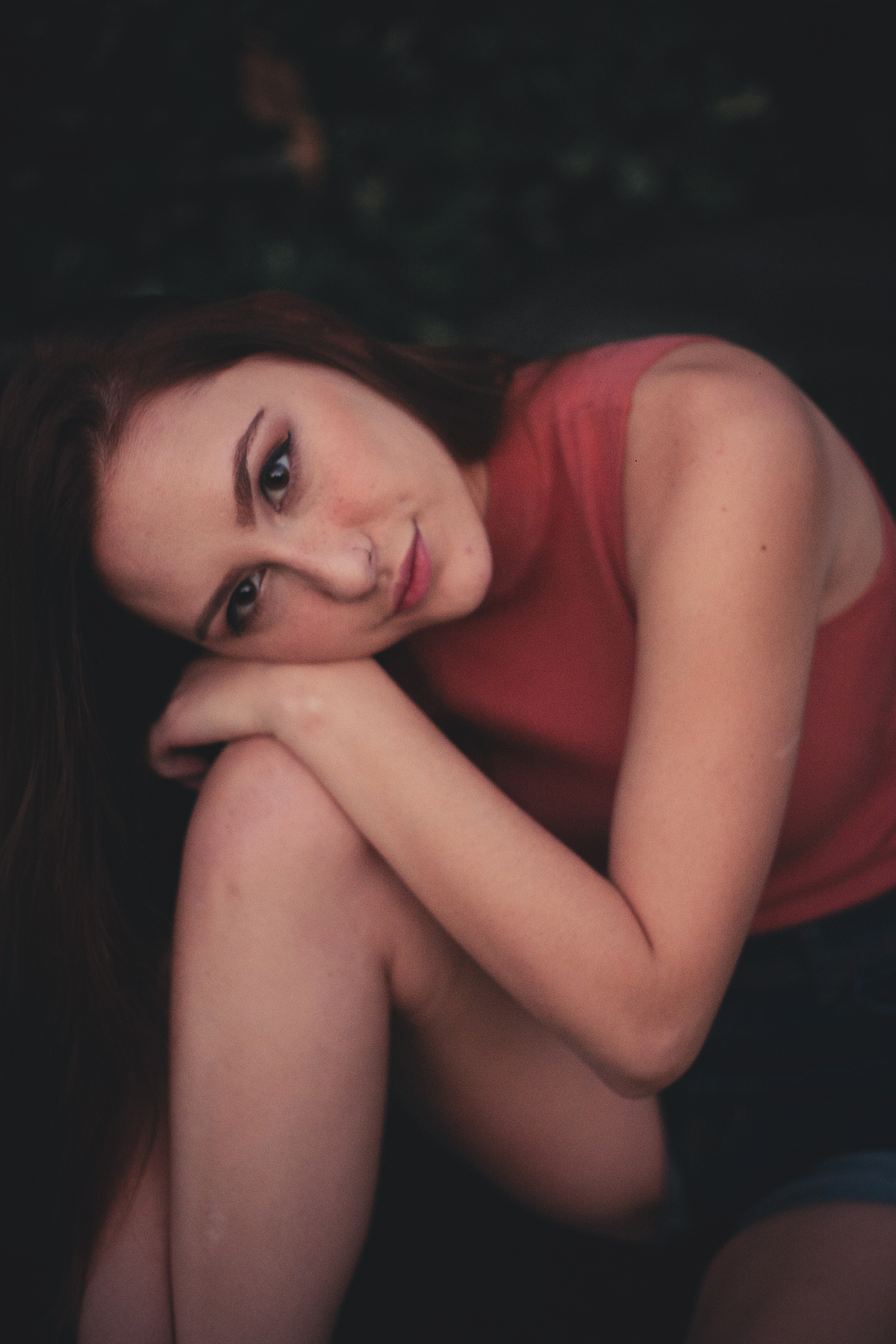 Ensaio feminino casual em casa no qual usamos inspiração de diversas poses e vários looks para ensaio fotografico indoor.