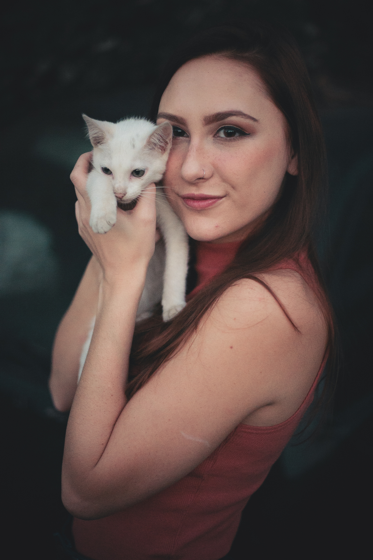 Ensaio feminino casual em casa no qual usamos inspiração de diversas poses e vários looks para ensaio fotografico indoor.