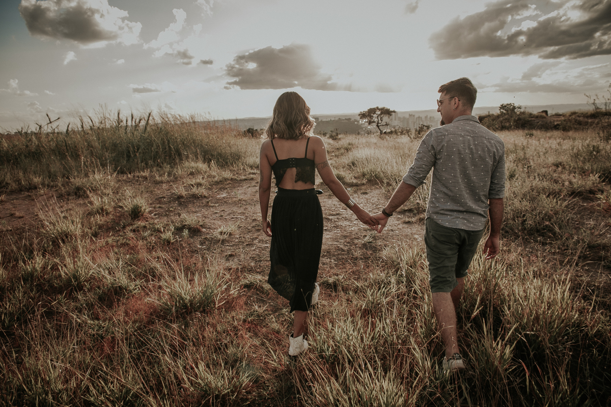 inspiração de ensaio de casal no mirante do belvedere em belo horizonte